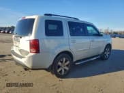 ✅ 2013 Honda Pilot Touring • VIN: 5FNYF4H97DB074471 • Lot: 93728395. Wystawiony na Copart z przebiegiem 205 737 mil. Bezpłatny archiwum sprzedaży aukcyjnych z USA i szczegółowy raport historii pojazdu na DreamBid. Zdjęcie 3.