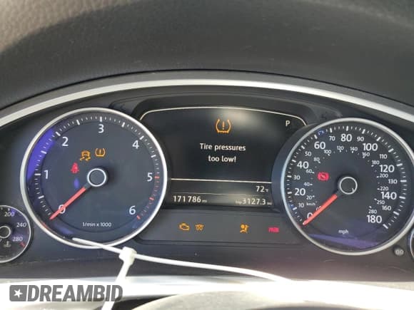 ✅ 2016 Volkswagen Touareg Sport • VIN: WVGEP9BP5GD003605 • Lot: 57679965. Listed on Copart with 171,786 mi. Free auction sales archive from the USA and detailed vehicle history report at DreamBid. Image 9.