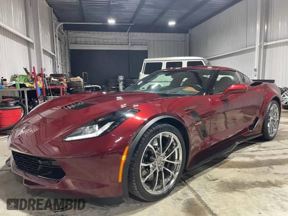 2019 Chevrolet Corvette Grand Sport 2LT z VIN 1G1YY2D71K5104106, wystawiony jako Copart lot #80674914 z przebiegiem 35 349 mil mil oraz Czysty tytuł • Clean title. Historia ofert i sprzedaży dostępna na DreamBid. Obrazek 2.