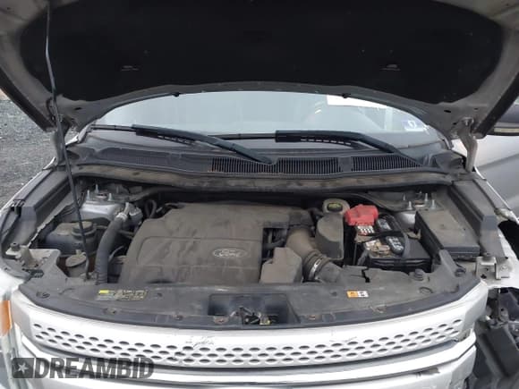 ✅ 2012 Ford Explorer XLT • VIN: 1FMHK8D86CGA11085 • Lot: 43521342. Wystawiony na IAAI z przebiegiem 198 093 mil. Bezpłatny archiwum sprzedaży aukcyjnych z USA i szczegółowy raport historii pojazdu na DreamBid. Zdjęcie 10.