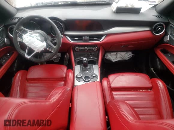 ✅ 2019 Alfa Romeo Stelvio Ti Lusso • VIN: ZASPAKBN6K7C38467 • Лот: 46022775. Опубликован ранее на Copart с пробегом Не указан. Бесплатный доступ к архиву аукционных продаж из США и подробный отчёт об истории автомобиля на DreamBid. Изображение 8.