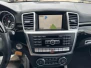 ✅ 2016 Mercedes-Benz GL 550 • VIN: 4JGDF7DE3GA639794 • Lot: 43686764. Wystawiony na IAAI z przebiegiem 121 762 mil. Bezpłatny archiwum sprzedaży aukcyjnych z USA i szczegółowy raport historii pojazdu na DreamBid. Zdjęcie 6.