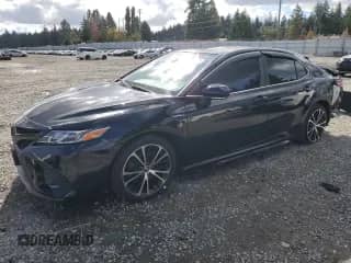 2020 Toyota Camry Hybrid SE z VIN 4T1J31AK7LU519332, wystawiony jako Copart lot #85104855 z przebiegiem 216 381 mil mil oraz Szkoda całkowita • Salvage title. Historia ofert i sprzedaży dostępna na DreamBid. Obrazek 1.