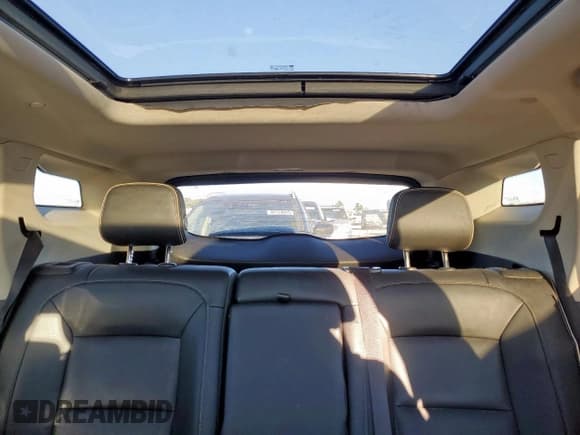 ✅ 2019 GMC Terrain Denali • VIN: 3GKALSEX2KL311551 • Lot: 92390655. Listed on Copart with 160,674 mi. Free auction sales archive from the USA and detailed vehicle history report at DreamBid. Image 10.