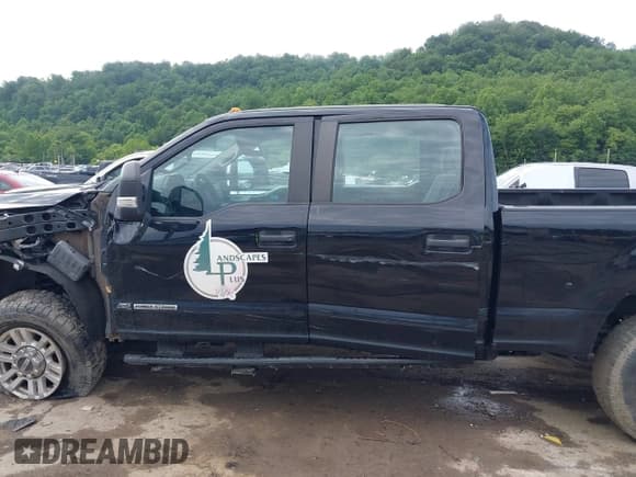 ✅ 2017 Ford F-250 Lariat • VIN: 1FT7W2BT9HEE43424 • Лот: 42582120. Опубликован ранее на IAAI с пробегом 197 497 миль. Бесплатный доступ к архиву аукционных продаж из США и подробный отчёт об истории автомобиля на DreamBid. Изображение 15.