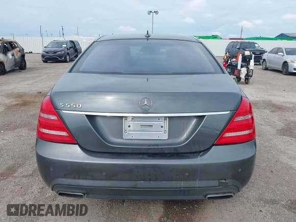 ✅ 2012 Mercedes-Benz S 550 • VIN: WDDNG7DB4CA459218 • Lot: 42352252. Listed on IAAI with 108,702 mi. Free auction sales archive from the USA and detailed vehicle history report at DreamBid. Image 16.