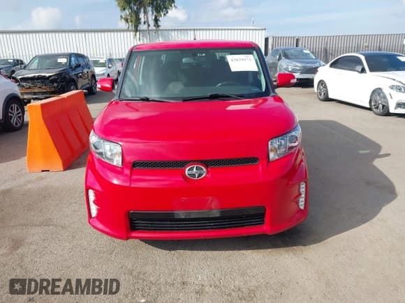 ✅ 2013 Scion xB • VIN: JTLZE4FE3DJ036627 • Lot: 43839173. Wystawiony na IAAI z przebiegiem 227 236 mil. Bezpłatny archiwum sprzedaży aukcyjnych z USA i szczegółowy raport historii pojazdu na DreamBid. Zdjęcie 12.