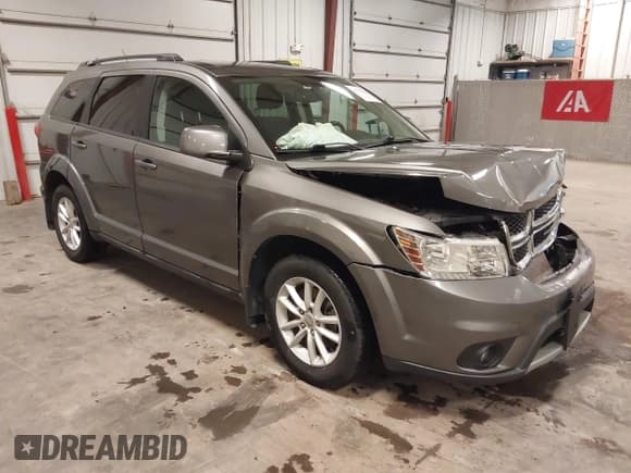 ✅ 2013 Dodge Journey SXT • VIN: 3C4PDCBG8DT577950 • Lot: 43372378. Wystawiony na IAAI z przebiegiem 105 832 mil. Bezpłatny archiwum sprzedaży aukcyjnych z USA i szczegółowy raport historii pojazdu na DreamBid. Zdjęcie 1.