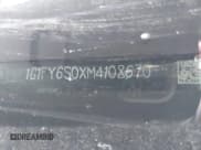 ✅ 2021 Chevrolet Bolt EV LT • VIN: 1G1FY6S0XM4108670 • Lot: 41625671. Wystawiony na IAAI z przebiegiem 20 859 mil. Bezpłatny archiwum sprzedaży aukcyjnych z USA i szczegółowy raport historii pojazdu na DreamBid. Zdjęcie 22.