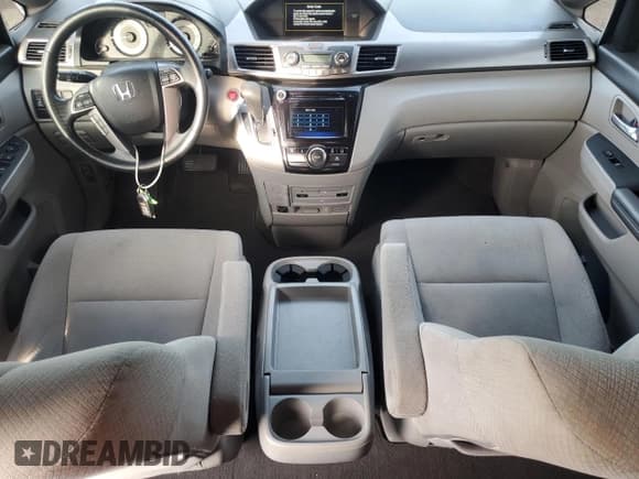 ✅ 2017 Honda Odyssey SE • VIN: 5FNRL5H31HB015291 • Lot: 82081505. Listed on Copart with 127,909 mi. Free auction sales archive from the USA and detailed vehicle history report at DreamBid. Image 8.