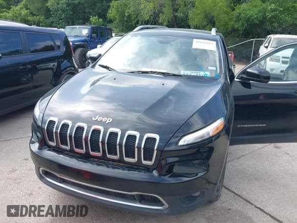 ✅ 2018 Jeep Cherokee Limited • VIN: 1C4PJMDB5JD516024 • Lot: 42156933. Wystawiony na IAAI z przebiegiem 159 761 mil. Bezpłatny archiwum sprzedaży aukcyjnych z USA i szczegółowy raport historii pojazdu na DreamBid. Zdjęcie 6.