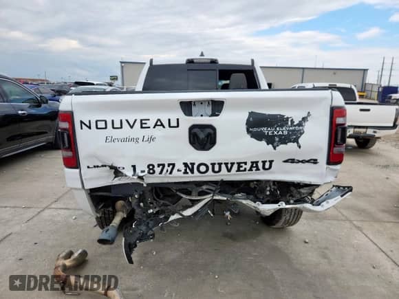 2024 Ram 1500 Limited with VIN 1C6SRFHT5RN121968, listed as a Copart auction lot 68899715 with 33,468 mi miles and Salvage title. Bid and sale history available at DreamBid. Image 6.