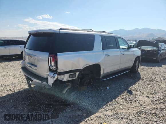 ✅ 2018 GMC Yukon XL SLT • VIN: 1GKS2GKC4JR185786 • Lot: 71130145. Listed on Copart with 132,850 mi. Free auction sales archive from the USA and detailed vehicle history report at DreamBid. Image 3.