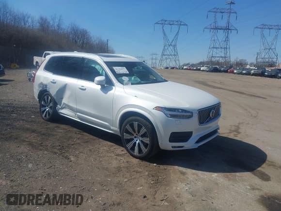 ✅ 2021 Volvo XC90 Momentum • VIN: YV4A221K5M1677620 • Lot: 41753517. Listed on IAAI with 67,000 mi. Free auction sales archive from the USA and detailed vehicle history report at DreamBid. Image 1.