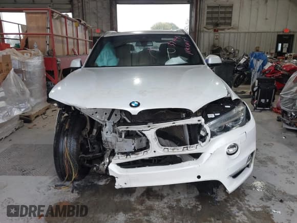✅ 2017 BMW X5 xDrive35i • VIN: 5UXKR0C33H0V83744 • Lot: 43542647. Listed on IAAI with Not provided. Free auction sales archive from the USA and detailed vehicle history report at DreamBid. Image 11.
