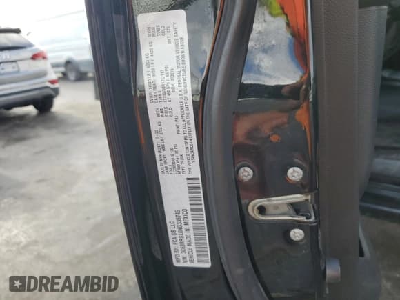 ✅ 2022 Ram 3500 Tradesman • VIN: 3C63RRGL0NG335745 • Lot: 50963825. Wystawiony na Copart z przebiegiem 150 538 mil. Bezpłatny archiwum sprzedaży aukcyjnych z USA i szczegółowy raport historii pojazdu na DreamBid. Zdjęcie 14.