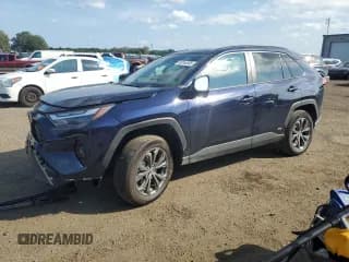 ✅ 2025 Toyota RAV4 Hybrid XLE Premium • VIN: 4T3B6RFVXSU188975 • Лот: 82044505. Опубликован ранее на Copart с пробегом 2 908 миль. Бесплатный доступ к архиву аукционных продаж из США и подробный отчёт об истории автомобиля на DreamBid. Изображение 1.