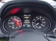 ✅ 2017 Nissan Rogue S • VIN: JN1BJ1CPXHW024497 • Lot: 43765622. Wystawiony na IAAI z przebiegiem 79 961 mil. Bezpłatny archiwum sprzedaży aukcyjnych z USA i szczegółowy raport historii pojazdu na DreamBid. Zdjęcie 7.