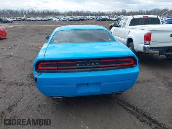 ✅ 2014 Dodge Challenger SXT • VIN: 2C3CDYAG9EH127087 • Lot: 41623981. Wystawiony na IAAI z przebiegiem 191 234 mil. Bezpłatny archiwum sprzedaży aukcyjnych z USA i szczegółowy raport historii pojazdu na DreamBid. Zdjęcie 16.