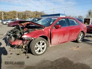 ✅ 2012 Ford Fusion SE • VIN: 3FAHP0HAXCR283948 • Lot: 91885825. Wystawiony na Copart z przebiegiem 137 492 mil. Bezpłatny archiwum sprzedaży aukcyjnych z USA i szczegółowy raport historii pojazdu na DreamBid. Zdjęcie 1.