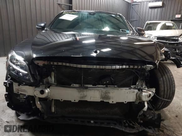 ✅ 2020 Mercedes-Benz C 43 AMG • VIN: W1KWF6EB1LR574604 • Lot: 42458611. Wystawiony na IAAI z przebiegiem 80 181 mil. Bezpłatny archiwum sprzedaży aukcyjnych z USA i szczegółowy raport historii pojazdu na DreamBid. Zdjęcie 6.