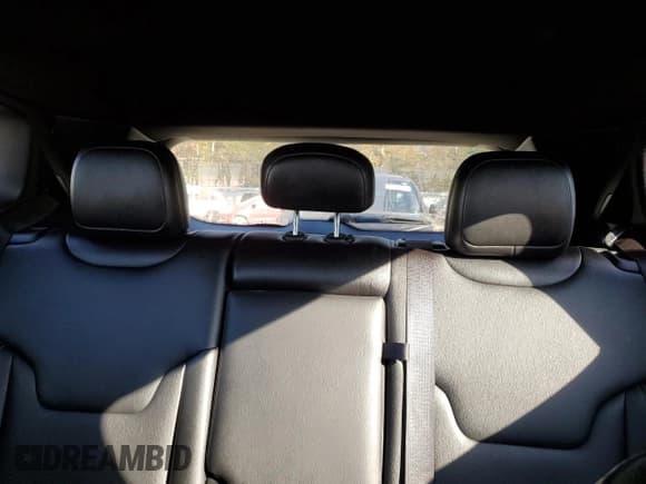 ✅ 2024 Jeep Compass Latitude Lux • VIN: 3C4NJDFN8RT121923 • Лот: 85491085. Опубликован ранее на Copart с пробегом 30 961 миль. Бесплатный доступ к архиву аукционных продаж из США и подробный отчёт об истории автомобиля на DreamBid. Изображение 10.