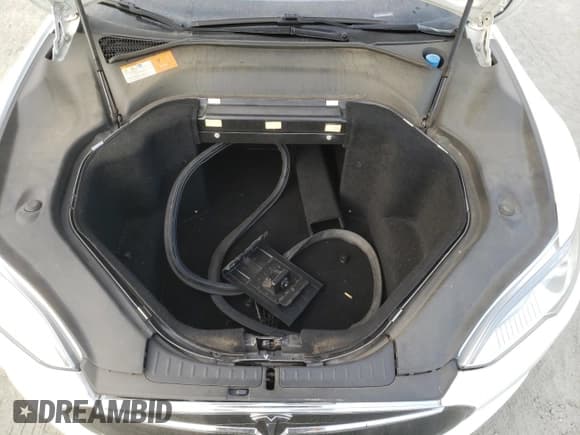 ✅ 2014 Tesla Model S 60 • VIN: 5YJSA1H18EFP33284 • Lot: 57434905. Wystawiony na Copart z przebiegiem 156 750 mil. Bezpłatny archiwum sprzedaży aukcyjnych z USA i szczegółowy raport historii pojazdu na DreamBid. Zdjęcie 11.