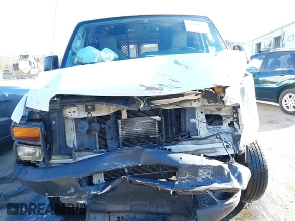 ✅ 2014 Ford Econoline Cargo Commercial • VIN: 1FTNS2EL5EDA49757 • Lot: 41656458. Wystawiony na IAAI z przebiegiem 181 335 mil. Bezpłatny archiwum sprzedaży aukcyjnych z USA i szczegółowy raport historii pojazdu na DreamBid. Zdjęcie 12.