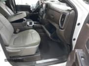 ✅ 2020 Chevrolet Silverado 1500 LT Trail Boss • VIN: 1GCPYFED8LZ333908 • Lot: 42949288. Wystawiony na IAAI z przebiegiem Nie podano. Bezpłatny archiwum sprzedaży aukcyjnych z USA i szczegółowy raport historii pojazdu na DreamBid. Zdjęcie 5.