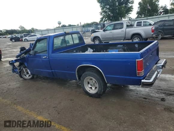 1988 Chevrolet S-10 X96 с VIN 1GCCS14Z3J8214845, выставлен на аукционе Copart как лот 72247704 с пробегом 179 905 миль миль и На запчасти • Non repairable. История ставок и продаж доступна на DreamBid. Изображение 2.