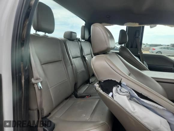 ✅ 2019 Ford F-250 XL • VIN: 1FT7X2A6XKEF63264 • Lot: 81758035. Listed on Copart with 111,999 mi. Free auction sales archive from the USA and detailed vehicle history report at DreamBid. Image 10.