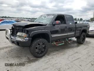 ✅ 2003 GMC Sierra 1500 SLE • VIN: 2GTEK19T431258372 • Lot: 58579865. Listed on Copart with Not provided. Free auction sales archive from the USA and detailed vehicle history report at DreamBid. Image 1.