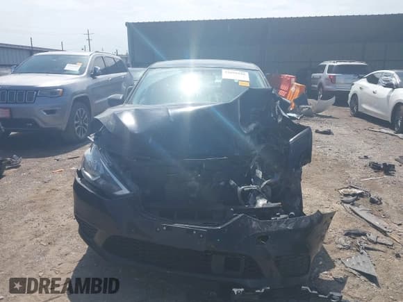 ✅ 2018 Nissan Sentra S • VIN: 3N1AB7AP6JY345210 • Lot: 42659526. Wystawiony na IAAI z przebiegiem 70 880 mil. Bezpłatny archiwum sprzedaży aukcyjnych z USA i szczegółowy raport historii pojazdu na DreamBid. Zdjęcie 12.