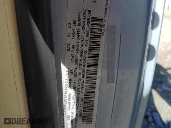 ✅ 2010 Volkswagen Beetle • VIN: 3VWRW3AG0AM016262 • Лот: 89891135. Опубликован ранее на Copart с пробегом 104 797 миль. Бесплатный доступ к архиву аукционных продаж из США и подробный отчёт об истории автомобиля на DreamBid. Изображение 12.