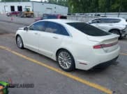 ✅ 2013 Lincoln MKZ • VIN: 3LN6L2G96DR805178 • Lot: 42915934. Wystawiony na IAAI z przebiegiem 158 757 mil. Bezpłatny archiwum sprzedaży aukcyjnych z USA i szczegółowy raport historii pojazdu na DreamBid. Zdjęcie 3.