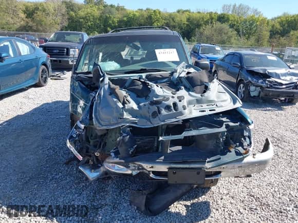 1997 Ford Explorer XL z VIN 1FMDU32EXVUA67202, wystawiony jako IAAI lot #43411217 z przebiegiem 152 951 mil mil oraz . Historia ofert i sprzedaży dostępna na DreamBid. Obrazek 13.