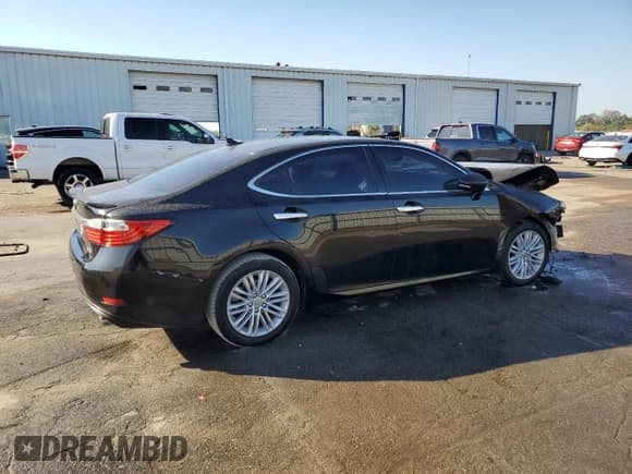 ✅ 2013 Lexus ES 250 • VIN: JTHBK1GG0D2058257 • Lot: 86873695. Listed on Copart with Not provided. Free auction sales archive from the USA and detailed vehicle history report at DreamBid. Image 3.