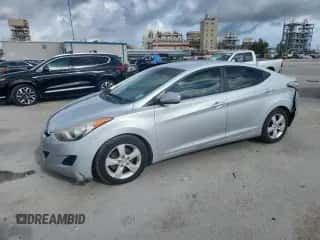 2013 Hyundai Elantra GLS с VIN 5NPDH4AE0DH248253, выставлен на аукционе Copart как лот 85163945 с пробегом 236 357 миль миль и Списание • Salvage title. История ставок и продаж доступна на DreamBid. Изображение 1.
