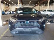 ✅ 2021 Toyota RAV4 Hybrid XLE • VIN: 2T3R6RFV7MW005176 • Lot: 43461059. Wystawiony na IAAI z przebiegiem 63 925 mil. Bezpłatny archiwum sprzedaży aukcyjnych z USA i szczegółowy raport historii pojazdu na DreamBid. Zdjęcie 12.