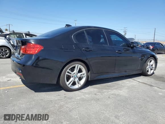 ✅ 2013 BMW 3 Series 328i • VIN: WBA3C1C52DF435345 • Лот: 64520225. Опубликован ранее на Copart с пробегом 83 992 миль. Бесплатный доступ к архиву аукционных продаж из США и подробный отчёт об истории автомобиля на DreamBid. Изображение 3.