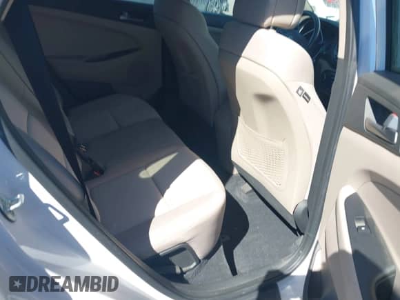 2017 Hyundai Tucson SE z VIN KM8J33A46HU326500, wystawiony jako IAAI lot #43413958 z przebiegiem 114 688 mil mil oraz . Historia ofert i sprzedaży dostępna na DreamBid. Obrazek 8.