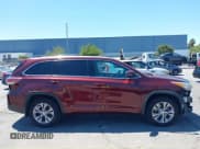 ✅ 2015 Toyota Highlander XLE • VIN: 5TDJKRFH6FS143993 • Лот: 42989974. Опубликован ранее на IAAI с пробегом 42 828 миль. Бесплатный доступ к архиву аукционных продаж из США и подробный отчёт об истории автомобиля на DreamBid. Изображение 14.