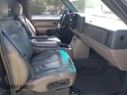 ✅ 2002 Chevrolet Suburban LT • VIN: 1GNEC16T02J249102 • Лот: 42324409. Опубликован ранее на IAAI с пробегом 174 591 миль. Бесплатный доступ к архиву аукционных продаж из США и подробный отчёт об истории автомобиля на DreamBid. Изображение 5.