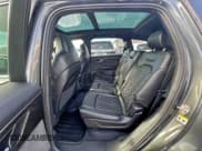 ✅ 2021 Audi SQ7 Premium Plus • VIN: WA1AWBF76MD023410 • Лот: 95775145. Опубликован ранее на Copart с пробегом 105 088 миль. Бесплатный доступ к архиву аукционных продаж из США и подробный отчёт об истории автомобиля на DreamBid. Изображение 6.