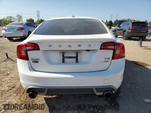 ✅ 2012 Volvo S60 T6 • VIN: YV1902FH4C2120340 • Lot: 83839925. Listed on Copart with 136,527 mi. Free auction sales archive from the USA and detailed vehicle history report at DreamBid. Image 6.