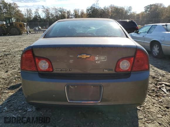 ✅ 2010 Chevrolet Malibu 1LT • VIN: 1G1ZC5E02AF243983 • Lot: 37243384. Listed on Copart with 157,502 mi. Free auction sales archive from the USA and detailed vehicle history report at DreamBid. Image 6.