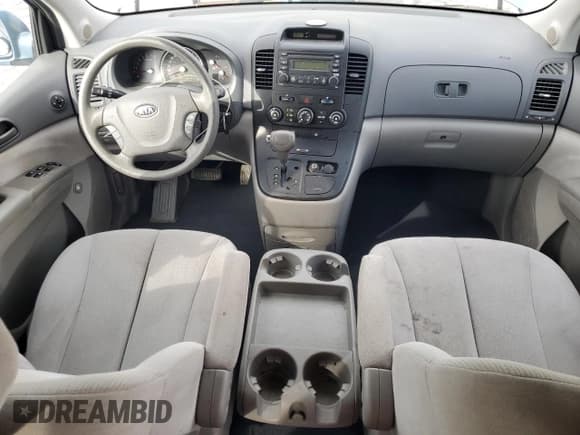 ✅ 2008 Kia Sedona LX • VIN: KNDMB233886202364 • Lot: 81435215. Listed on Copart with 95,312 mi. Free auction sales archive from the USA and detailed vehicle history report at DreamBid. Image 8.