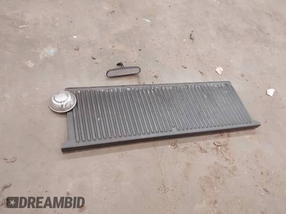 1996 Dodge Dakota with VIN 1B7GL23X5TS515398, listed as a IAAI auction lot 41837429 with 118,838 mi miles and . Bid and sale history available at DreamBid. Image 12.