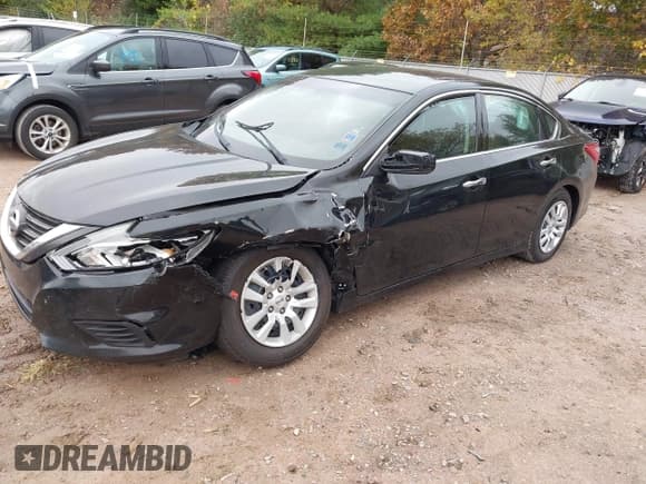 ✅ 2017 Nissan Altima SV • VIN: 1N4AL3AP5HC159766 • Lot: 43513579. Listed on IAAI with 121,914 mi. Free auction sales archive from the USA and detailed vehicle history report at DreamBid. Image 2.