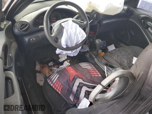 ✅ 2003 Pontiac Sunfire • VIN: 1G2JB12F637240532 • Lot: 56368465. Listed on Copart with 265,928 mi. Free auction sales archive from the USA and detailed vehicle history report at DreamBid. Image 8.